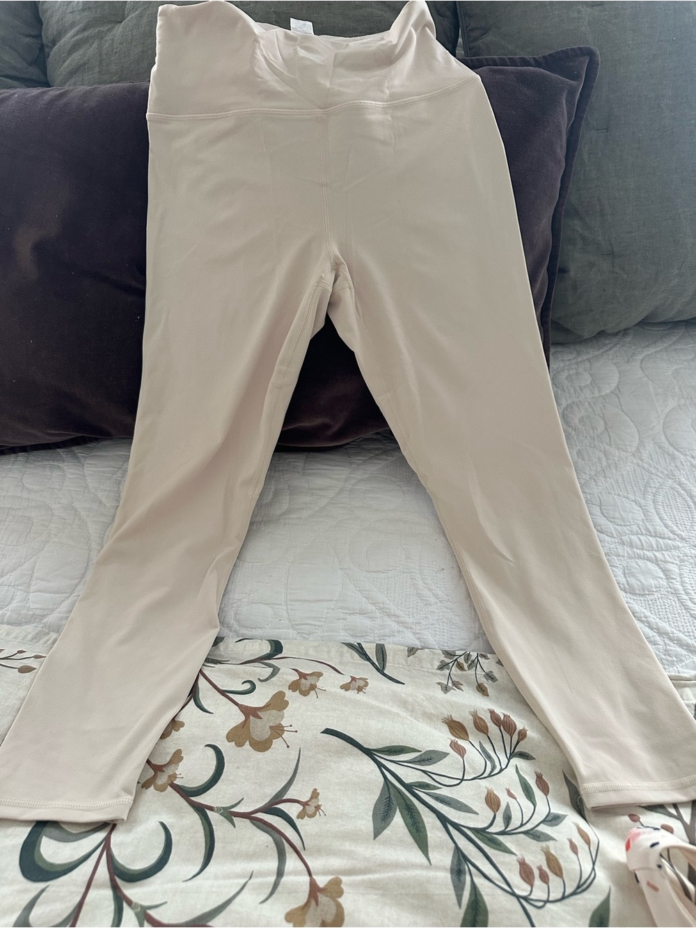 Fabletics Pure-Luxe High-Waist 7/8 leggings in Beige